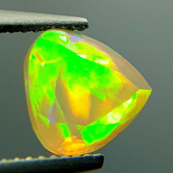 Natural Fire Opal Pear Cut 1.53 ct (1 of 5)