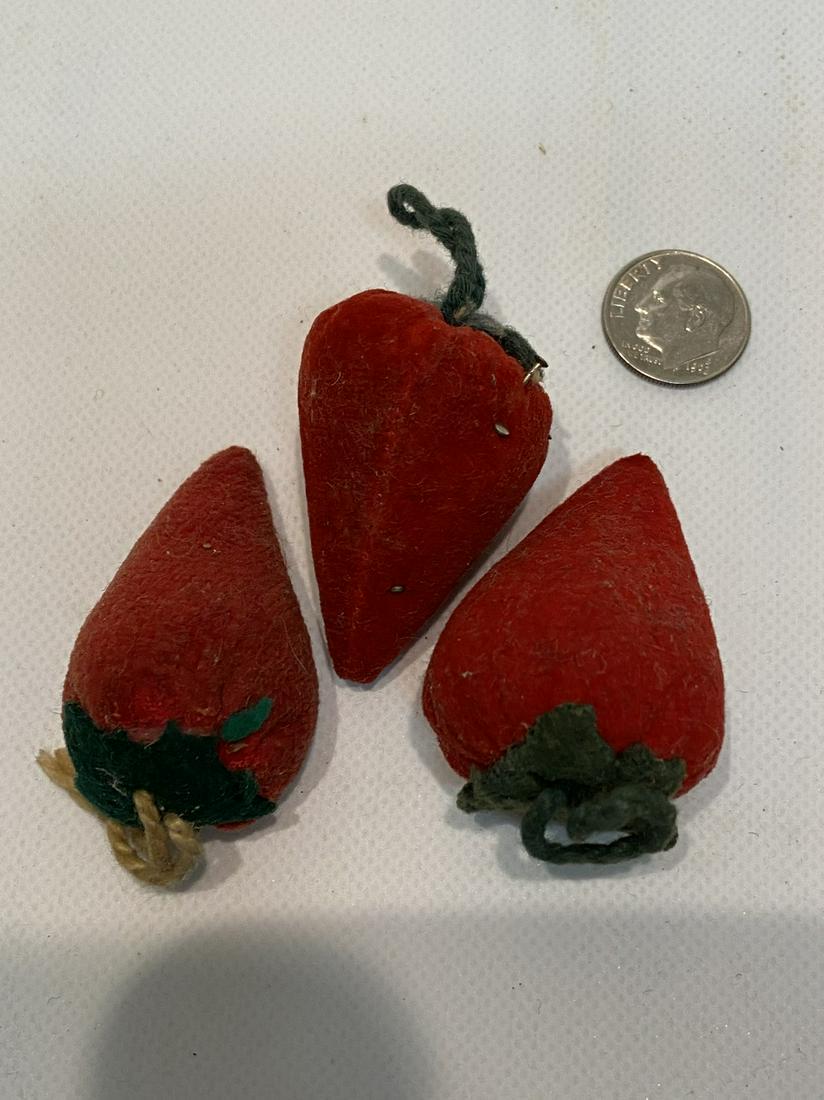 Strawberry velvet Pin Cushions (1 of 1)