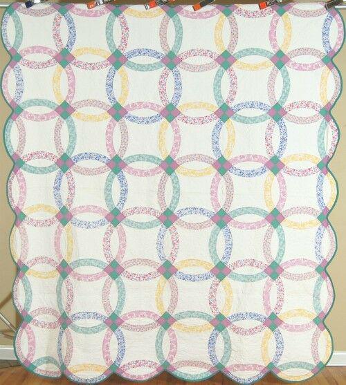 30's Double Wedding Ring Quilt (1 of 7)