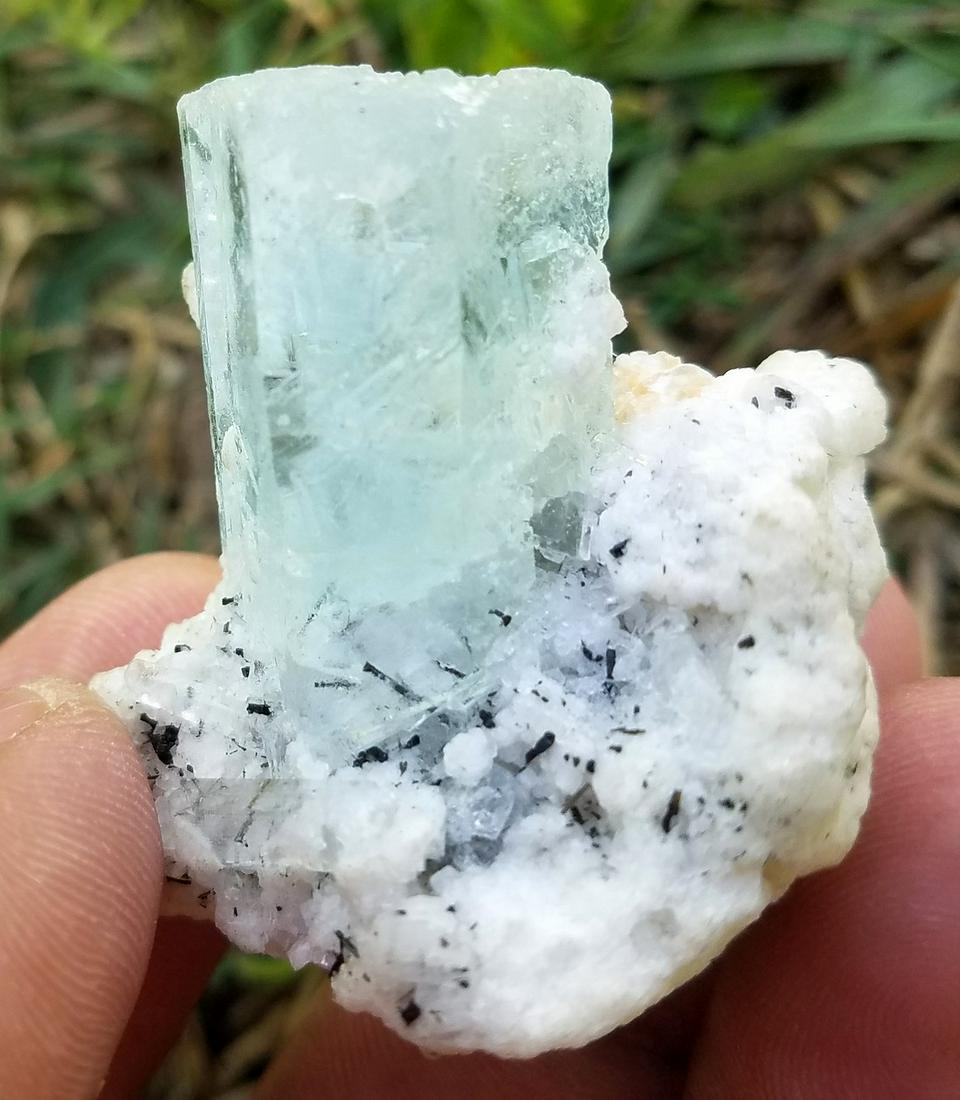 33 Grams Terminated Sky Blu Aquamarine Specimen: Title: 33 Grams Terminated Sky Blu Aquamarine Specimen Gemstones: Aquamarine Carat Weights: 33 Grams Size/Dimensions:41x40x29 MM Additional Info:Natural Reserve: $70.00 Shipping: Domestic: Flat-rate o