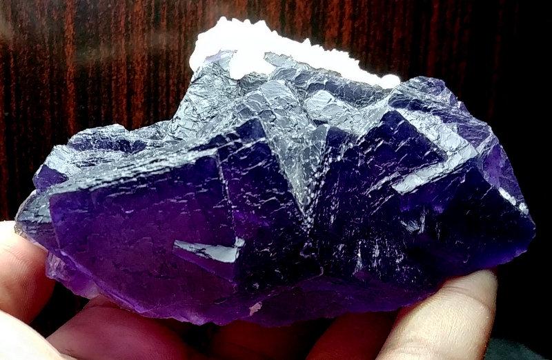 444 Grams Top Quality Purple Fluorite With Calcite: Material fluorite specimen more Description 444 Grams Top Quality Purple Fluorite With Calcite Specimen From Baluchistan Pakistan SIZE 102*75*44 mm Reserve: $60.00 Shipping: Domestic: Flat-rat