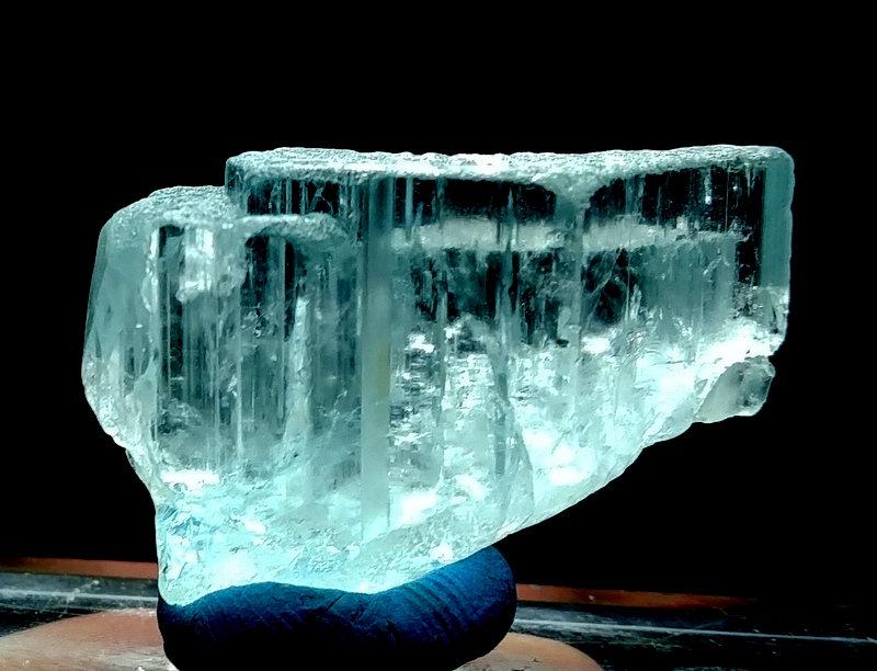 29 Grams Top Quality Aquamarine Crystal Specimen From: Material aquamarine specimen more Description 29 Grams Top Quality Aquamarine Crystal Specimen From Nagar Pakistan SIZE 40*25*24 mm Reserve: $90.00 Shipping: Domestic: Flat-rate of $15.00 to a