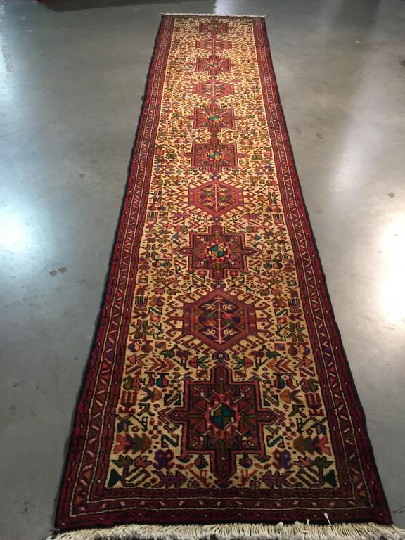 EXQUISITE AUTHENTIC PERSIAN RUNNER 2 (1 of 7)
