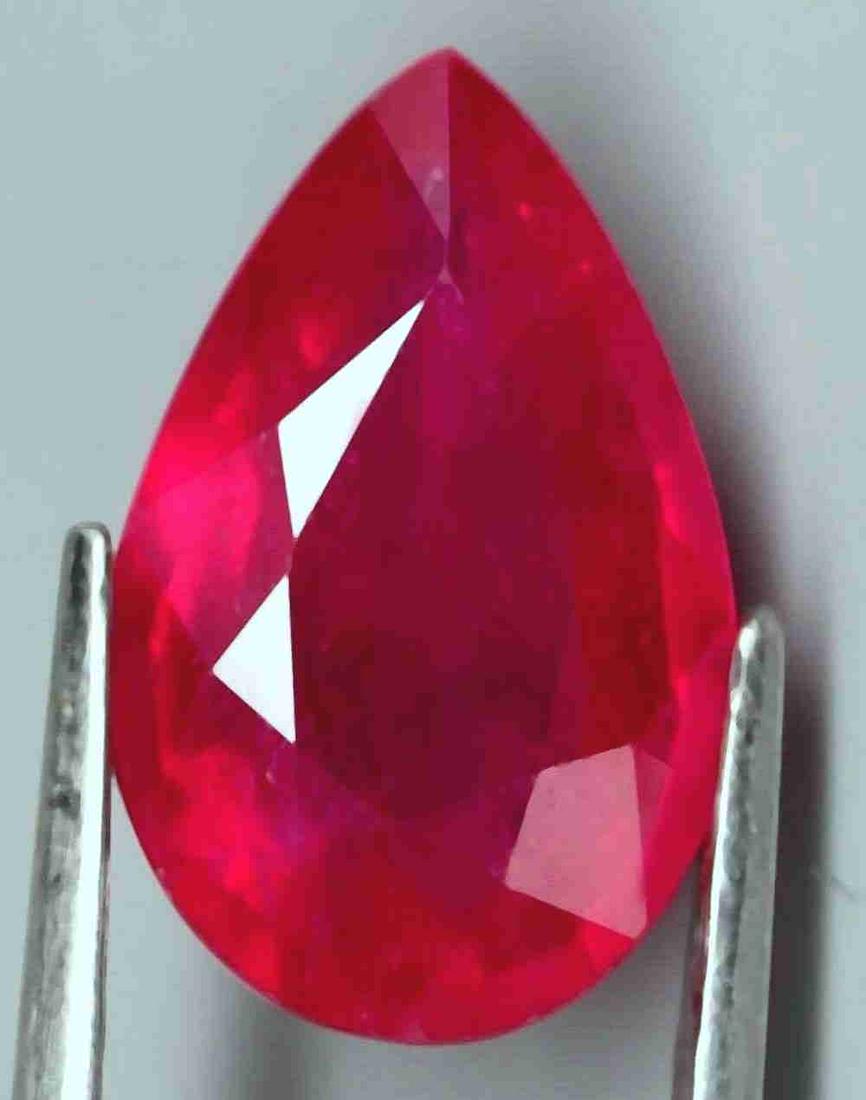 1,74 cts Natural Pear Pink Red Ruby (1 of 3)