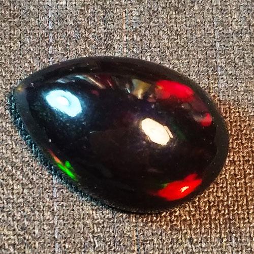 3.80 CTS BEAUTIFUL ! NATURAL ETHIOPIAN BLACK OPAL PEAR (1 of 4)