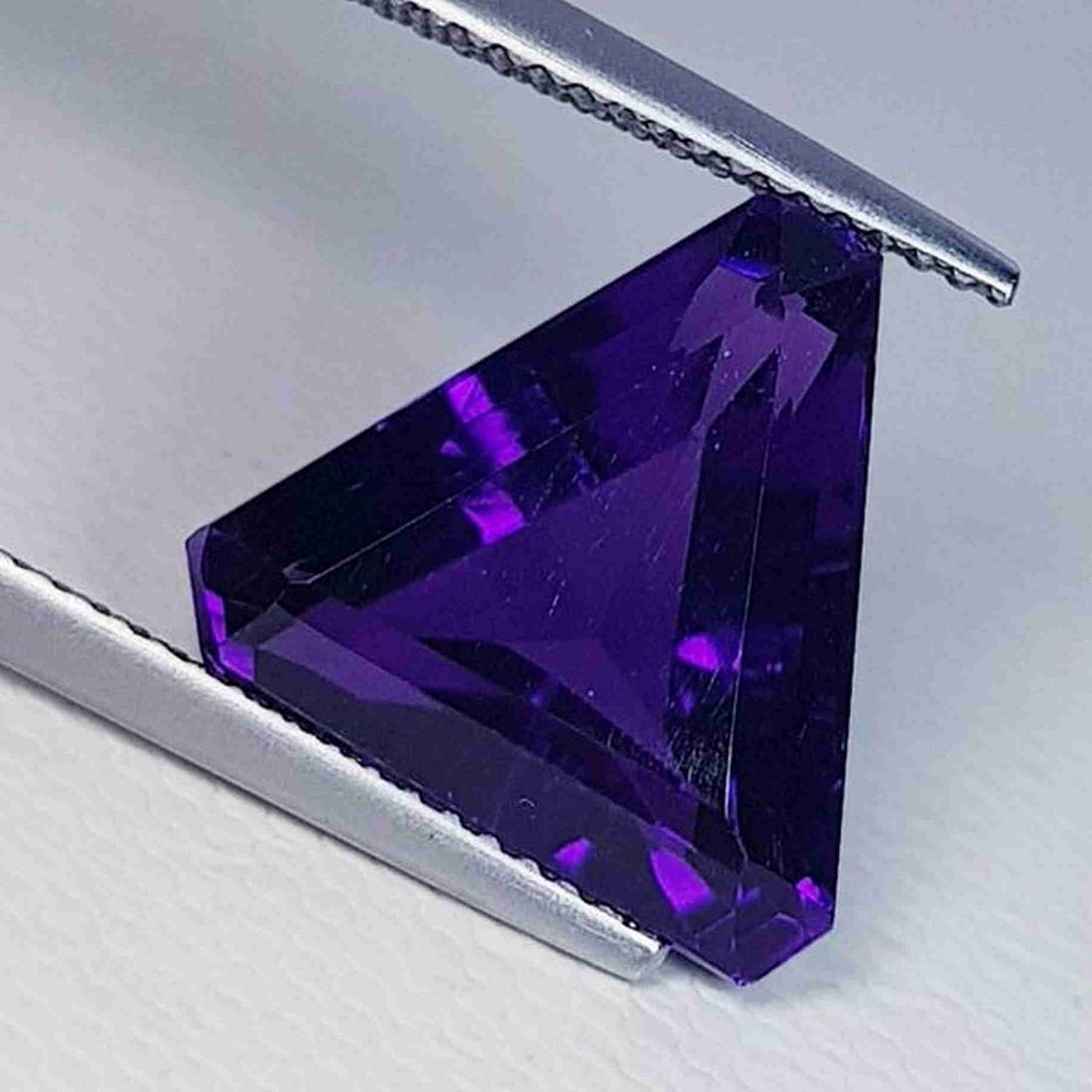 Natural Amethyst Triangle Cut 8.00 ct (1 of 5)