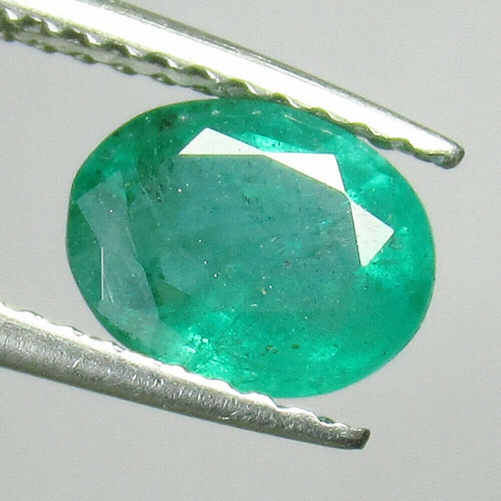 1.15 Ct Natural Zambian Emerald Oval Cut (1 of 2)