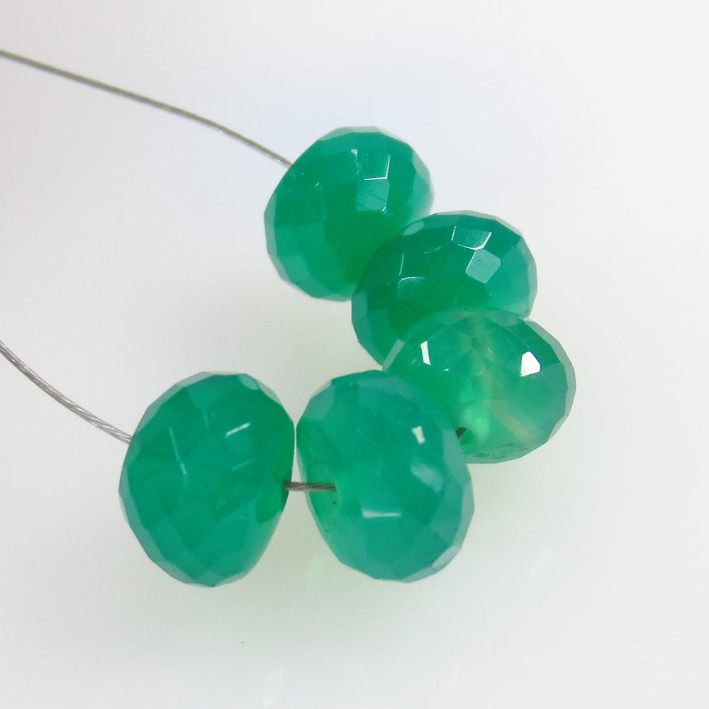 10.09 Ct Natural 5 Drilled Onyx Round Beads (1 of 2)