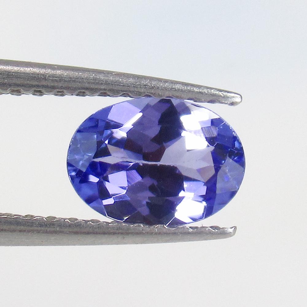 0.85 Ct Natural Tanzanite Oval Cut (1 of 3)