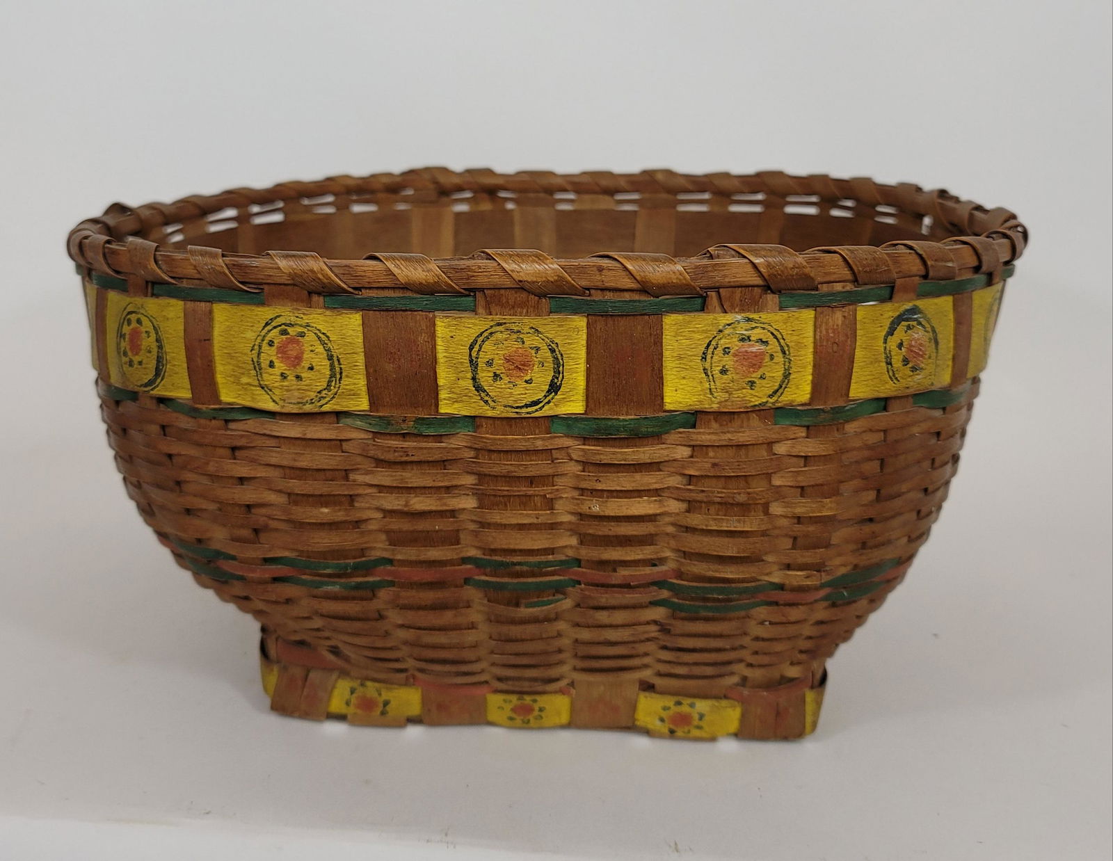 Outstanding New England Woodlands Indian basket ca (1 of 6)