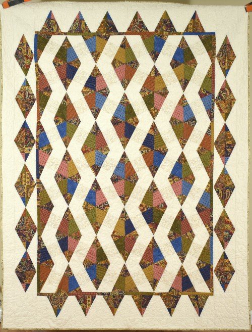 Diamonds/Zigzag Quilt, Nice Border Oct 01, 2020 Jasper52 in NY