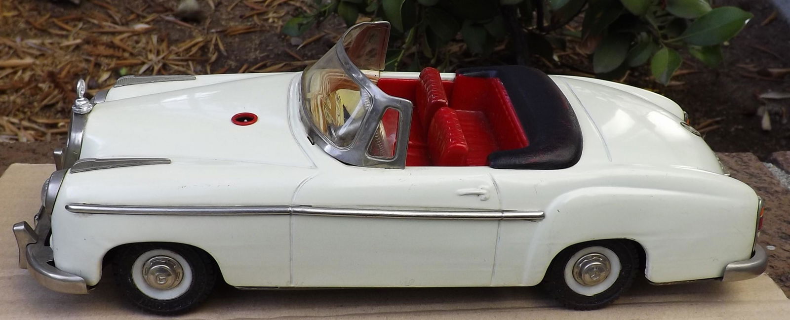 Schuco Control Car 5308, B/O , c9. (1 of 5)