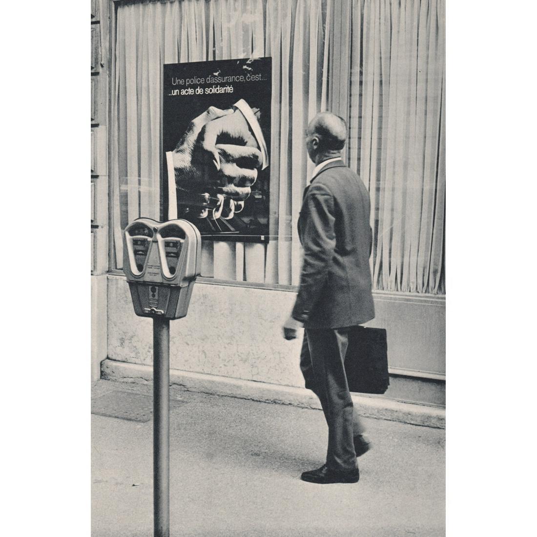 HENRI CARTIER-BRESSON - In the Streets of Geneva: Artist: HENRI CARTIER-BRESSON Print Title: In the Streets of Geneva Medium: Sheet-fed Gravure Printing Date: 1960's Printed in Switzerland Image Size approx: 10 x 6.5 inches Henri Cartier-Bresson (190