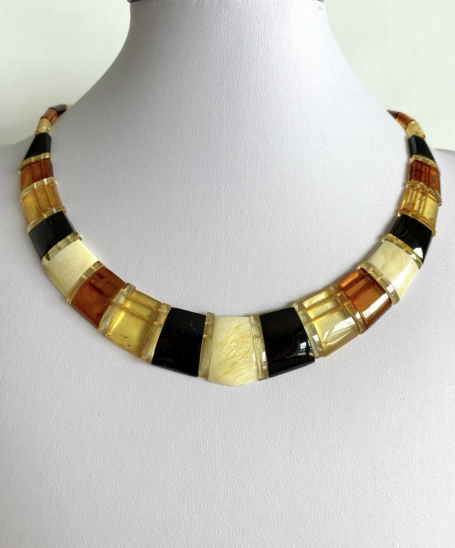 Stunning Amber Cleopatra necklace (1 of 9)