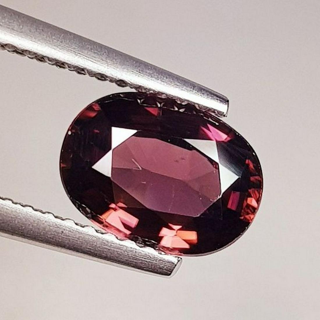 2.10 ct Natural Zircon Oval Cut: No Reserve! Title: 2.10 ct Natural Zircon Oval Cut Color/Clarity: VVS Gemstones: Loosegemstone Carat Weights: 2.1 Size/Dimensions: 8.50 x 6.00 x 3.60 Additional Information: Oval - Cambodia Shipping: