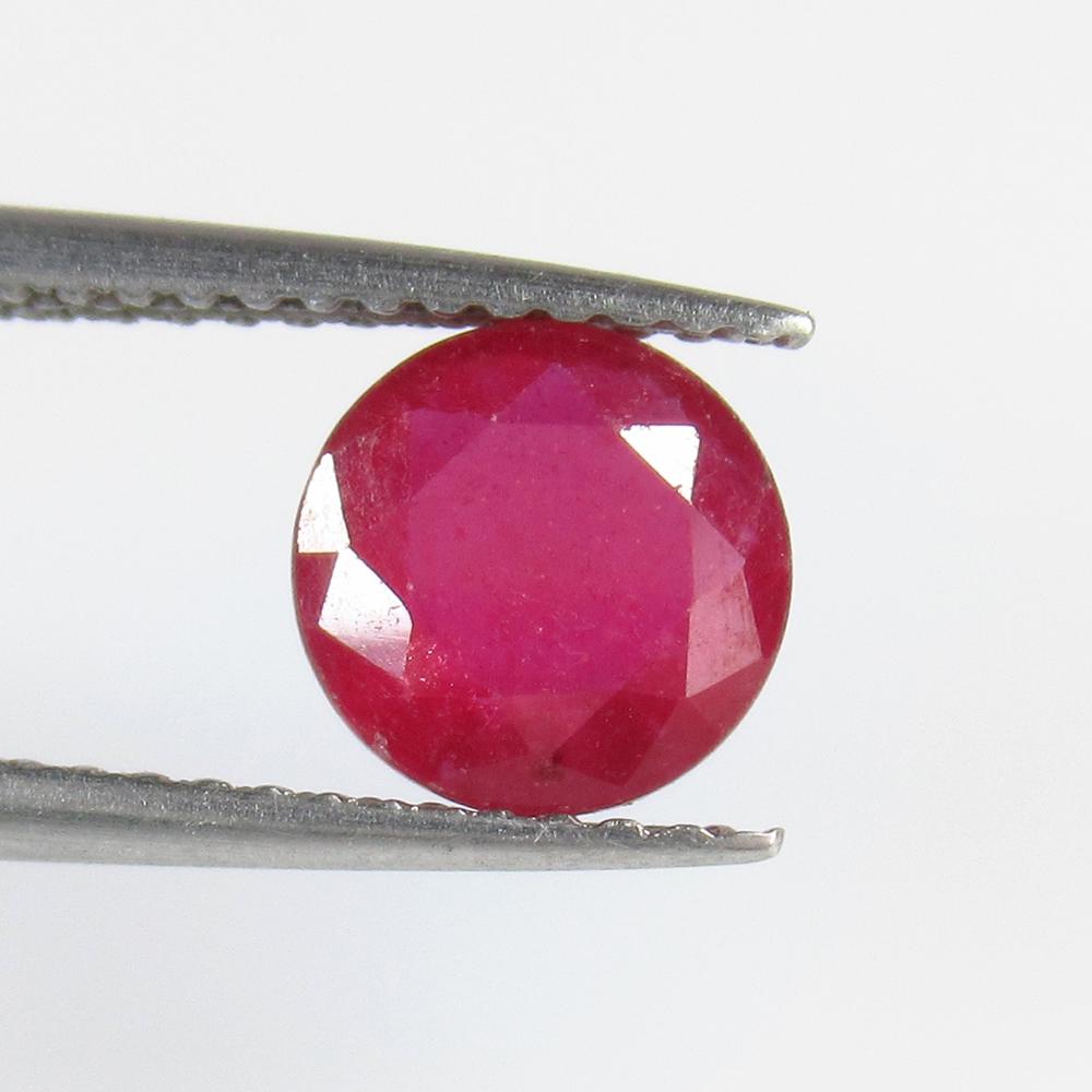 1.66 Ctw Natural Red Ruby Round Cut (1 of 2)