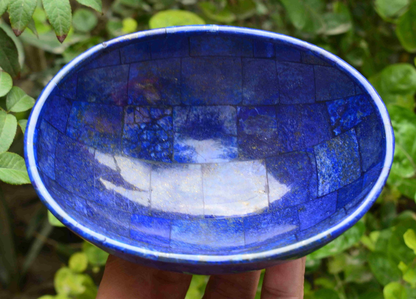 400 Grams Royal Blue Lapis Lazuli Bowl: Title: 400 Grams Royal Blue Lapis Lazuli Bowl Origin: Afghanistan Weight: 400 Grams Size/Dimensions: 125x120x60 MM Description: Natural Reserve: $70.00 Shipping: Domestic: Flat-rate of $35.00 to anywh