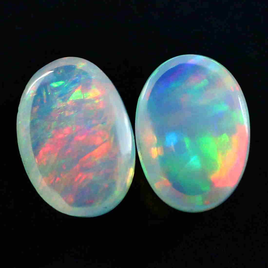 1.15Ct (2Pcs) Oval Cab 7 x 5 mm Water Clear Solid 3D (1 of 2)