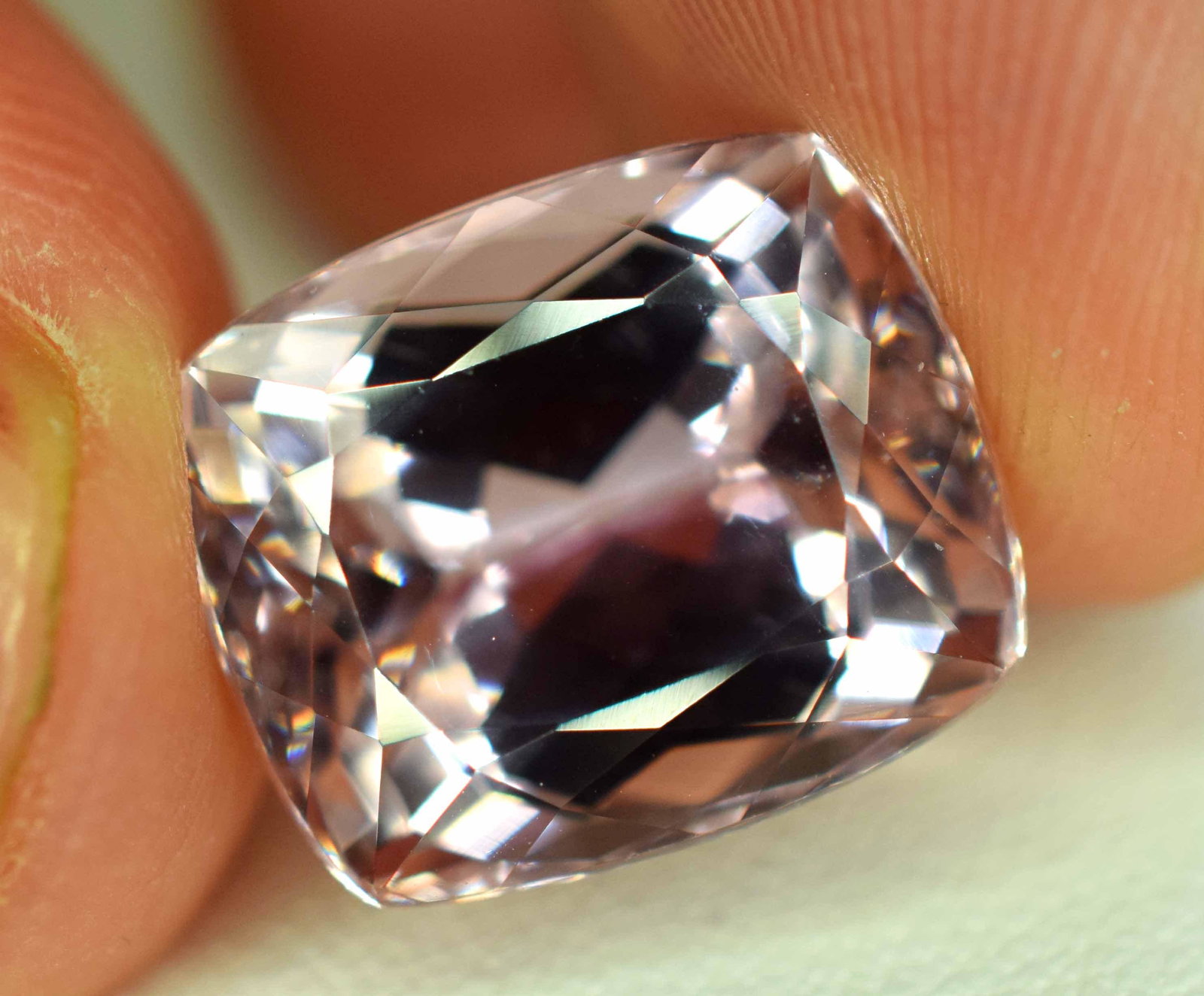 Kunzite , Spodumene , 13.40 carats Pink Color Natural (1 of 6)