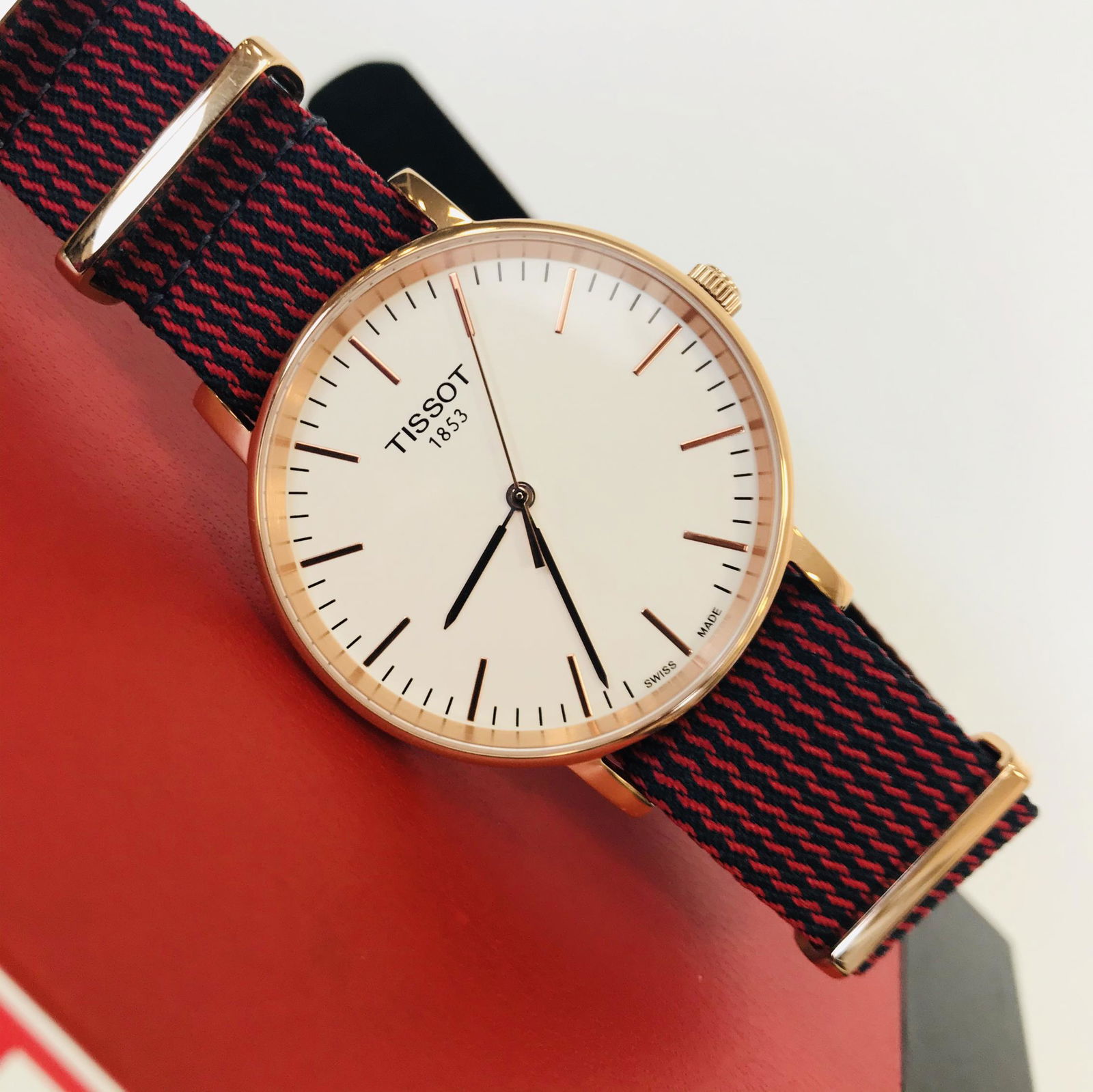 TISSOT Everytime Medium Rose Gold Plated Watch: Brand: TISSOT Title: TISSOT Everytime Medium Rose Gold Plated Watch Size/Dimensions: 38 mm Bracelet Length: Standard 184mm-197mm Movement Type: Quartz (Swiss Made) Box/Papers: In Orignal Box, 12 month