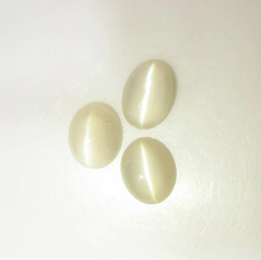 12.86 Ct Natural 3 Moonstone Oval Set (1 of 2)