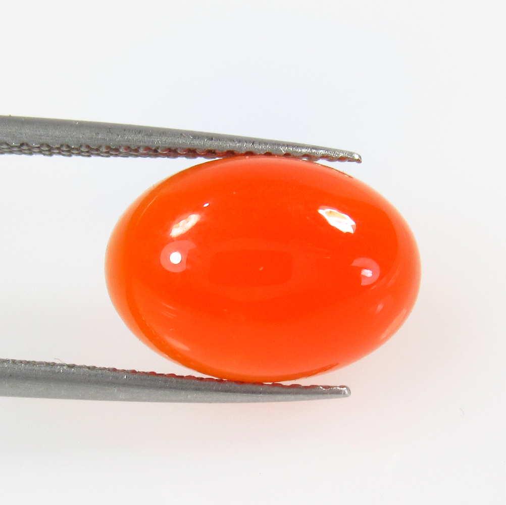 5.66 Ctw Natural Carnelian Oval Cab: No Reserve! Title: 5.66 Ctw Natural Carnelian Oval Cab Stone Clarity: Semi-Transparent Gemstone: Carnelian Carat Weight: 5.66 Size/ Dimensions: 14.10 x 10.10 x 5.30 mm Excellent Oval Cabochon / Origin