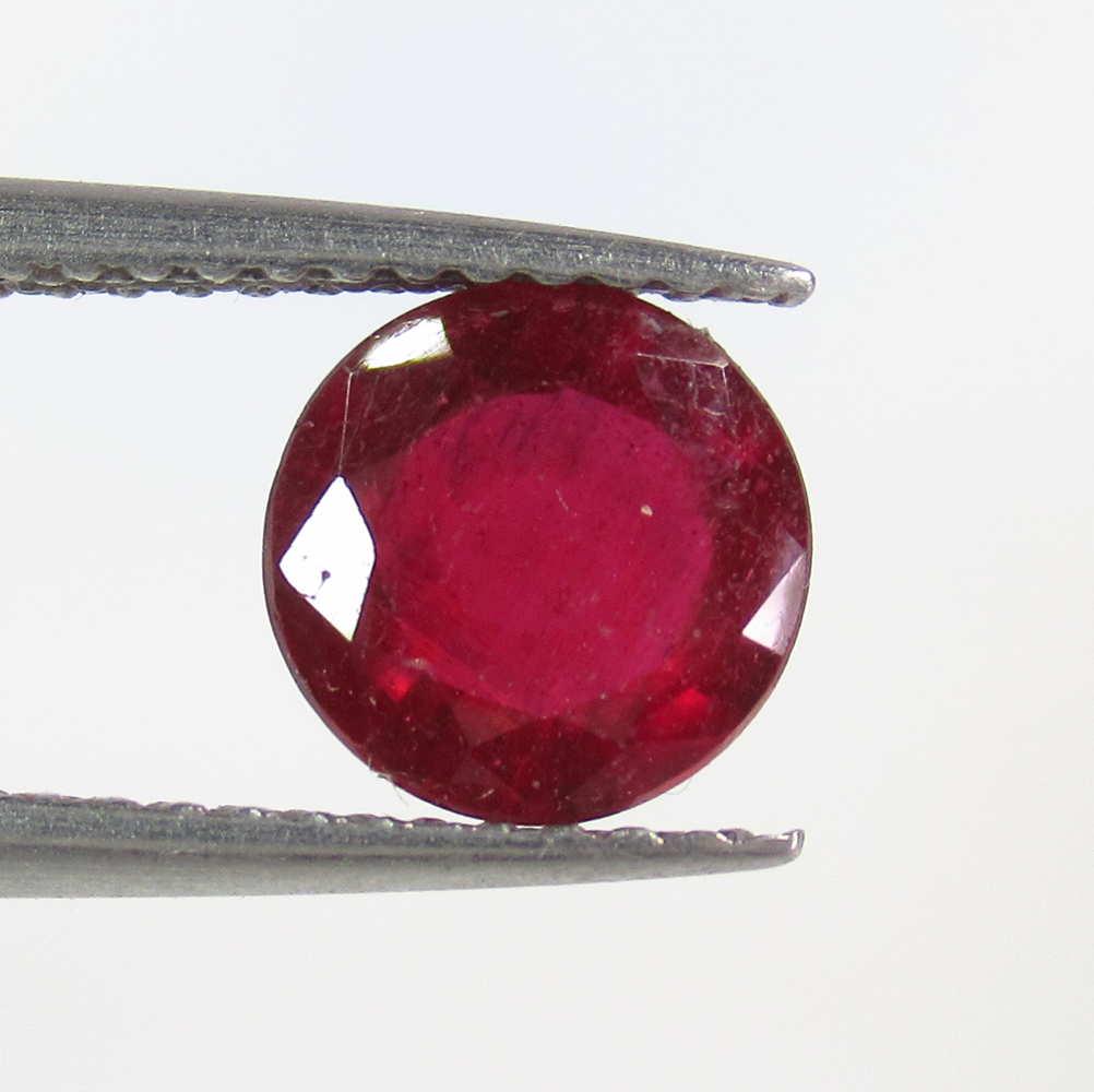 1.41 Ctw Natural Red Ruby Round Cut (1 of 2)