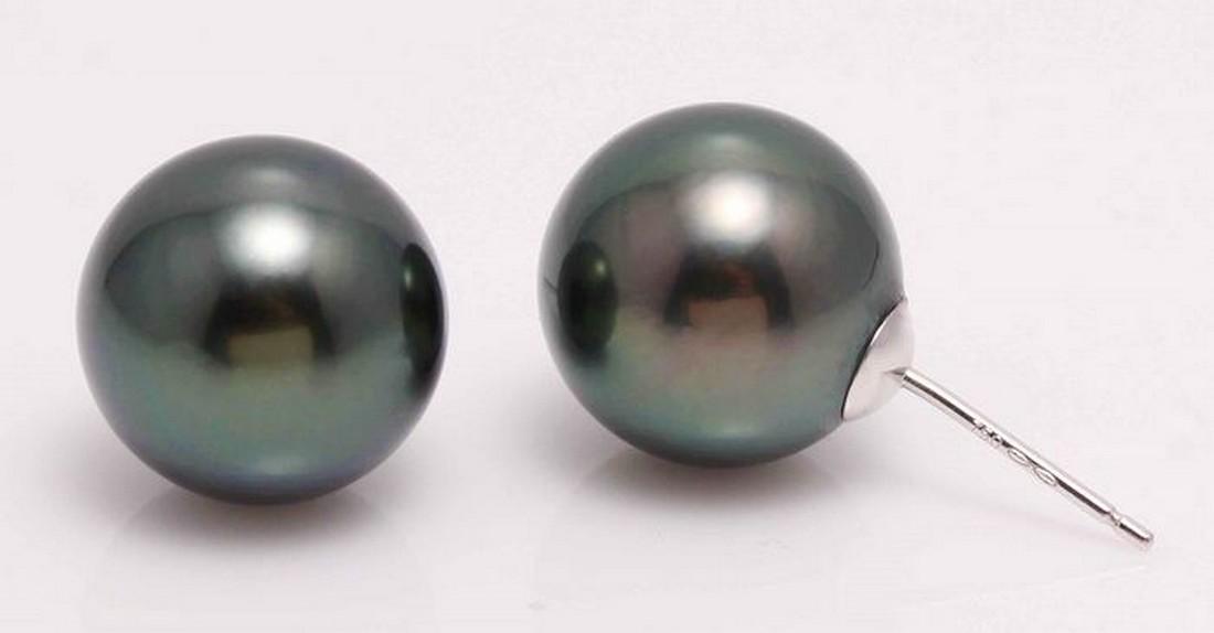 18 kt. White Gold - 11x12mm Peacock Tahitian Pearls -: Title: 18 kt. White Gold - 11x12mm Peacock Tahitian Pearls - Earrings Description: Produced by the Pinctada Margaritifera oyster in the tropical lagoons of French Polynesia, these pearls have a natura