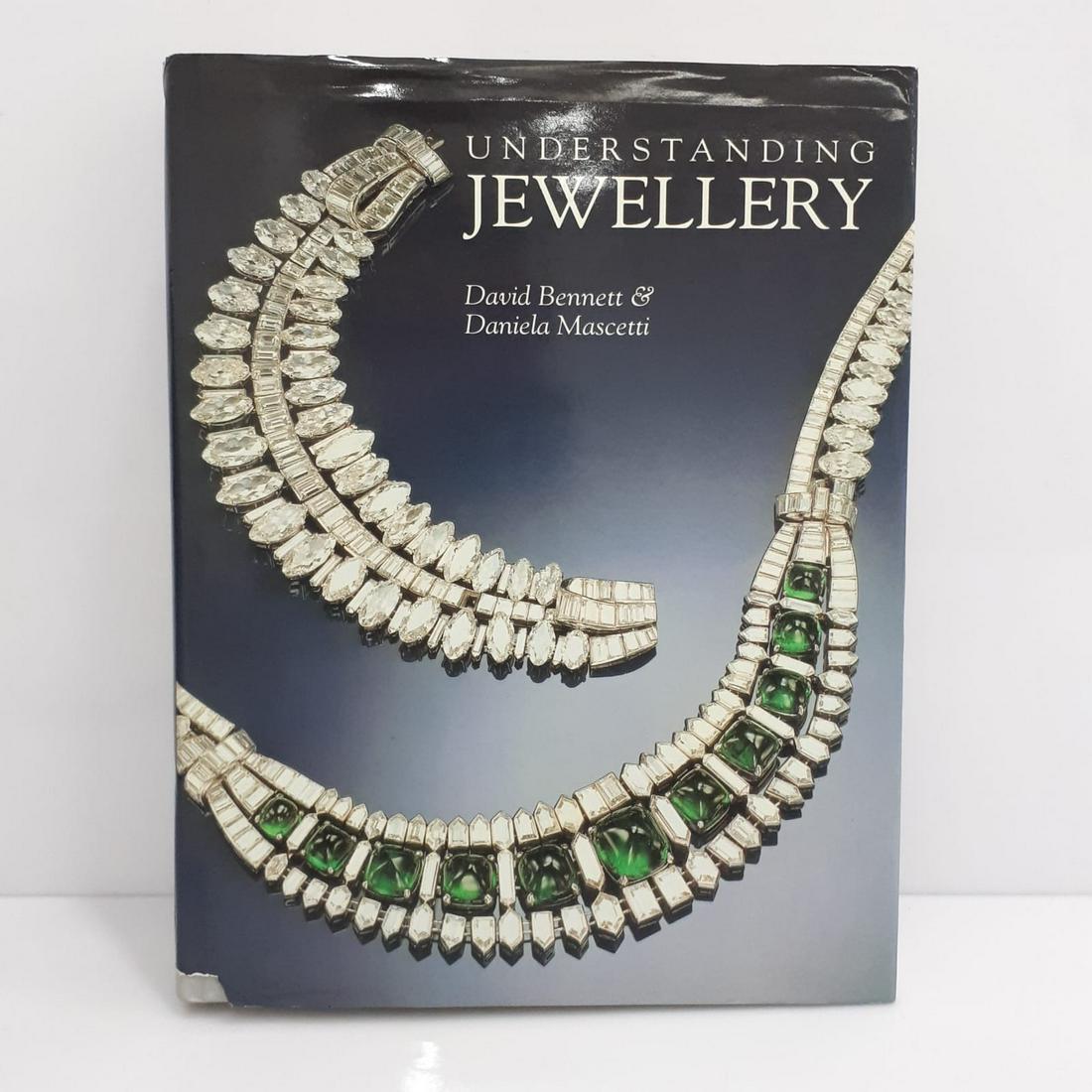 UNDERSTANDING JEWELLERY (1 of 6)