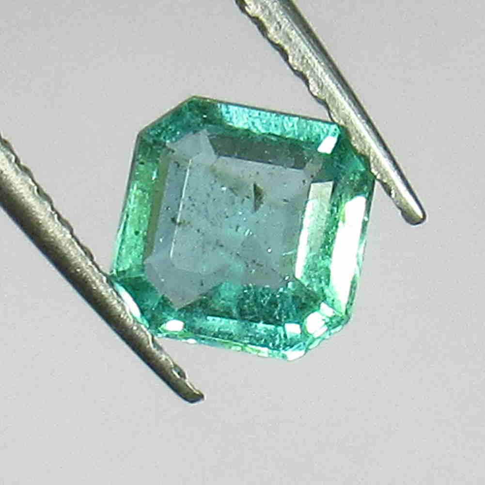 0.79 Ct Natural Zambian Emerald Octagon Cut (1 of 2)