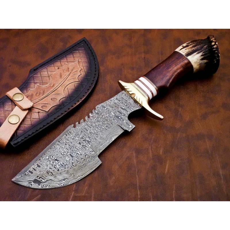 Work damascus steel knife stag antler: Knife "Newt" The Damascus knife is wear-resistant and effective. It can serve the owner for decades. The metal does not need sharpening and can withstand heavy loads. The product does not lose its ori