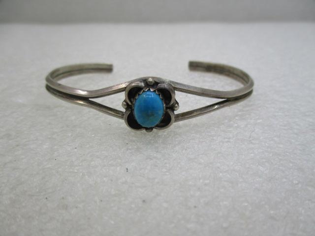 Vintage Sterling Southwestern Turquoise Cuff Bracelet,: Vintage Sterling Southwestern Turquoise Cuff Bracelet, 6.5", 9.30 Gr. Old Pawn style Native American Split Band Cuff Bracelet with a shadow box style turquoise oval sawtooth bezel-set turquoise stone 
