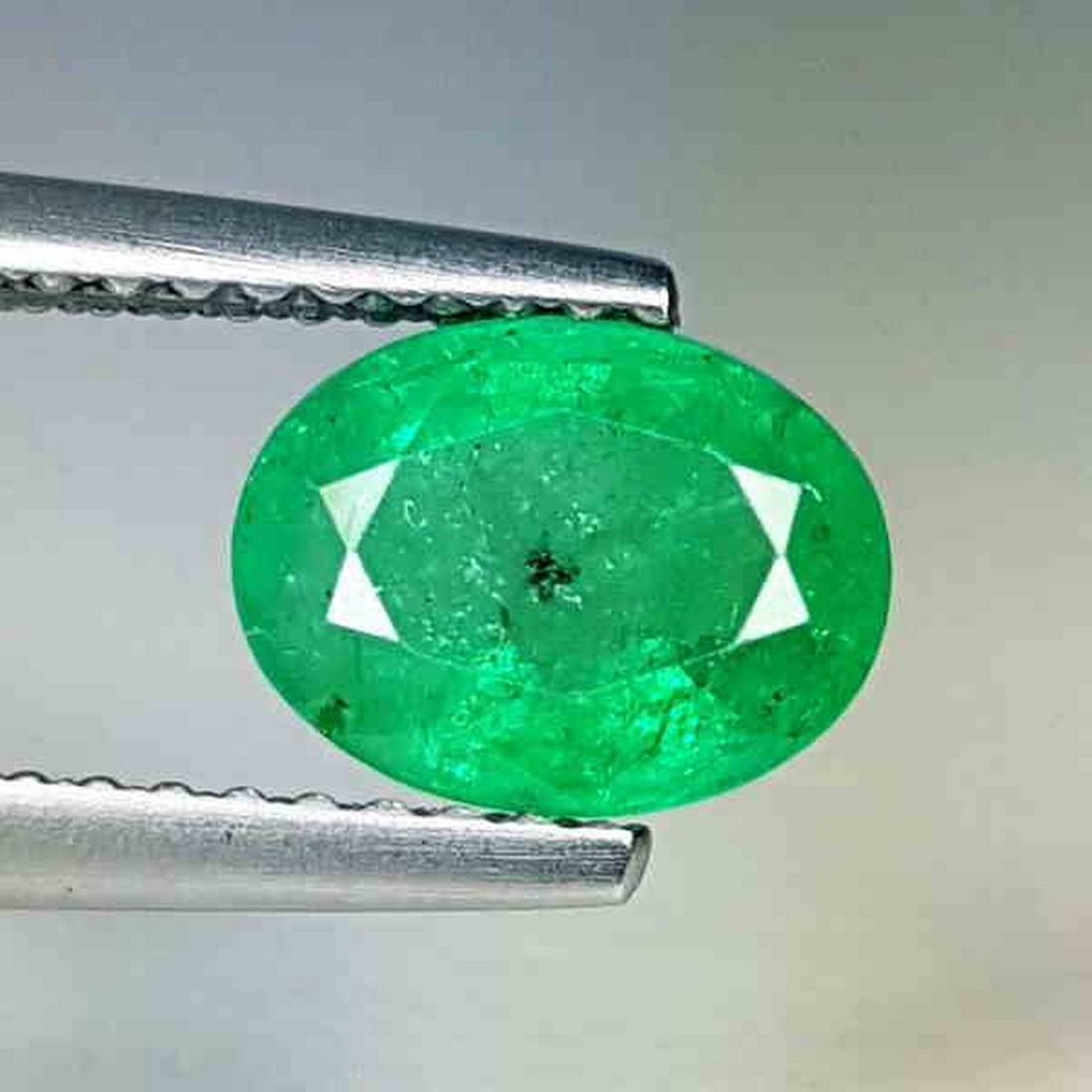 1.15 ct Top Grade Oval Cut Natural Emerald (1 of 5)