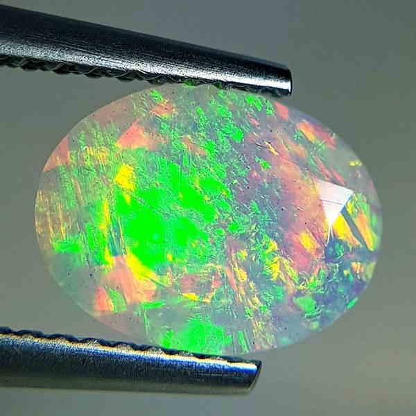 Natural Fire Opal Oval Cut 1.50 ct (1 of 5)
