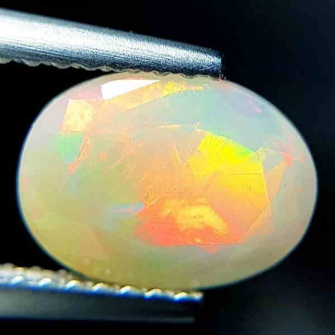 Natural Fire Opal Oval Cut 1.32 ct (1 of 5)