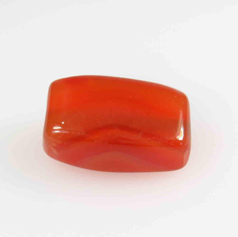 20.71 Ctw Natural Drilled Carnelian Dumble Cab: No Reserve! Title: 20.71 Ctw Natural Drilled Carnelian Dumble Cab Stone Clarity: Semi-Transparent Gemstone: Carnelian Carat Weight: 20.71 Size/Dimensions: 19.80 x 11.20 x 10.10 mm Additional Informati