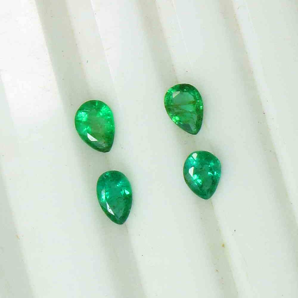 1.00 Ct Natural 4 Zambian Emerald Pear Set (1 of 2)