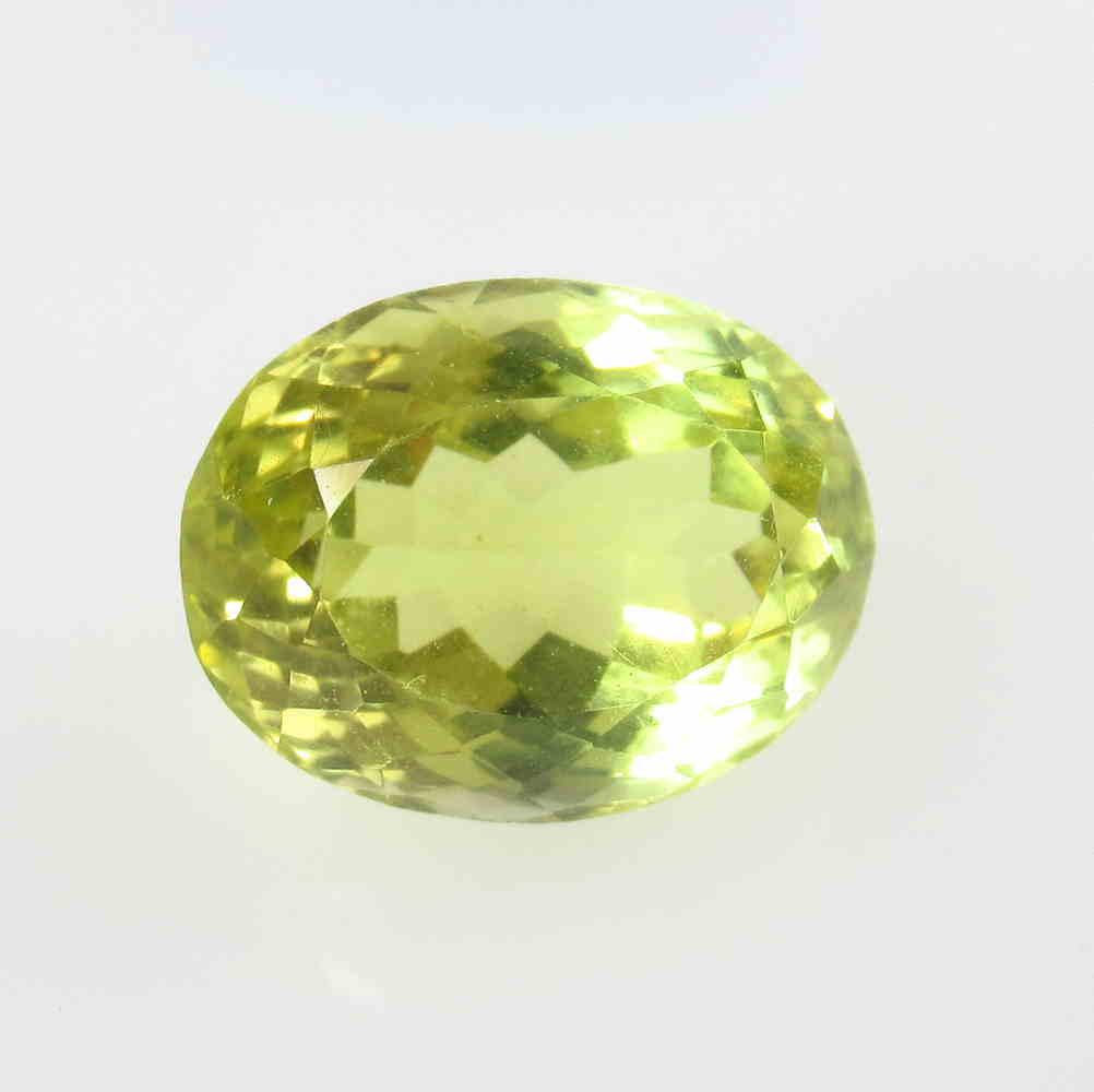 7.32 Ct Natural Lemon Quartz Oval Cut: No Reserve! Title: 7.32 Ct Natural Lemon Quartz Oval Cut Stone Clarity: VVS Gemstone: Natural Lemon Quartz Carat Weight: 7.32 Size/Dimensions: 13.60 x 10.60 x 8.60 mm Additional Information: Good Lust