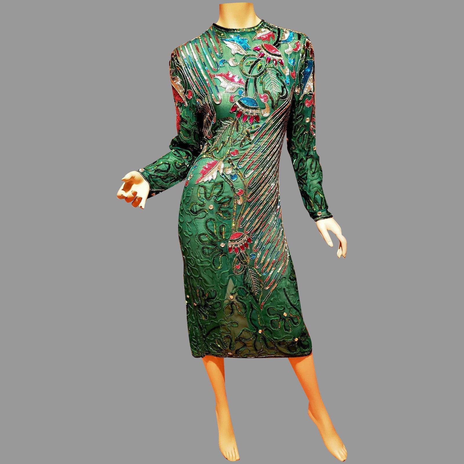 Vtg Silk Flapper Layering heavily Embellished dress: What a Stunner this 100% silk Layering Flapper dress this one is. Fully sequined and Rhinestone and Ribbons Embroidery. In an amazing floral and leaf Design and Flowers Size- S/M In very good vintage 