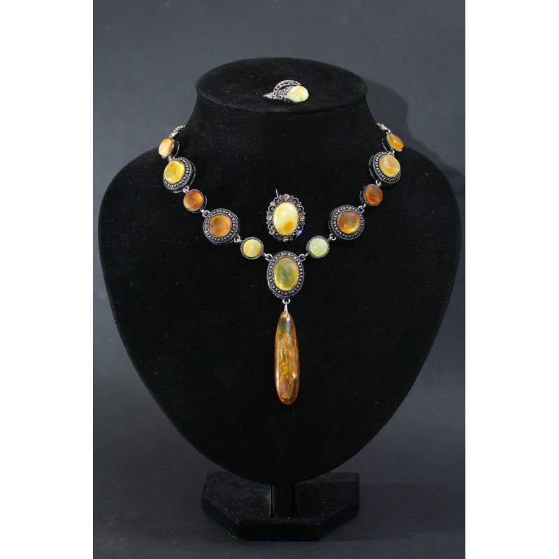 52 g. Antique Baltic amber set of necklace, ring and (1 of 17)