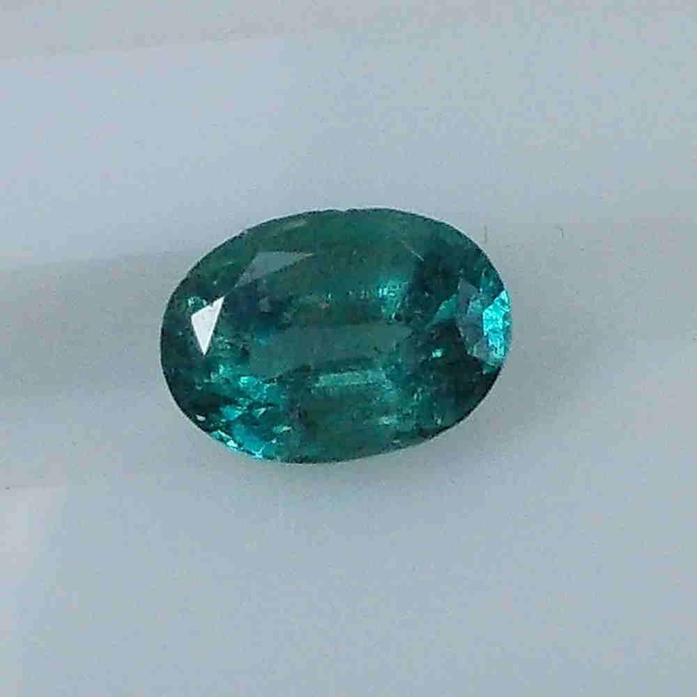 0.97 Ct Natural Zambian Emerald Oval Cut (1 of 2)