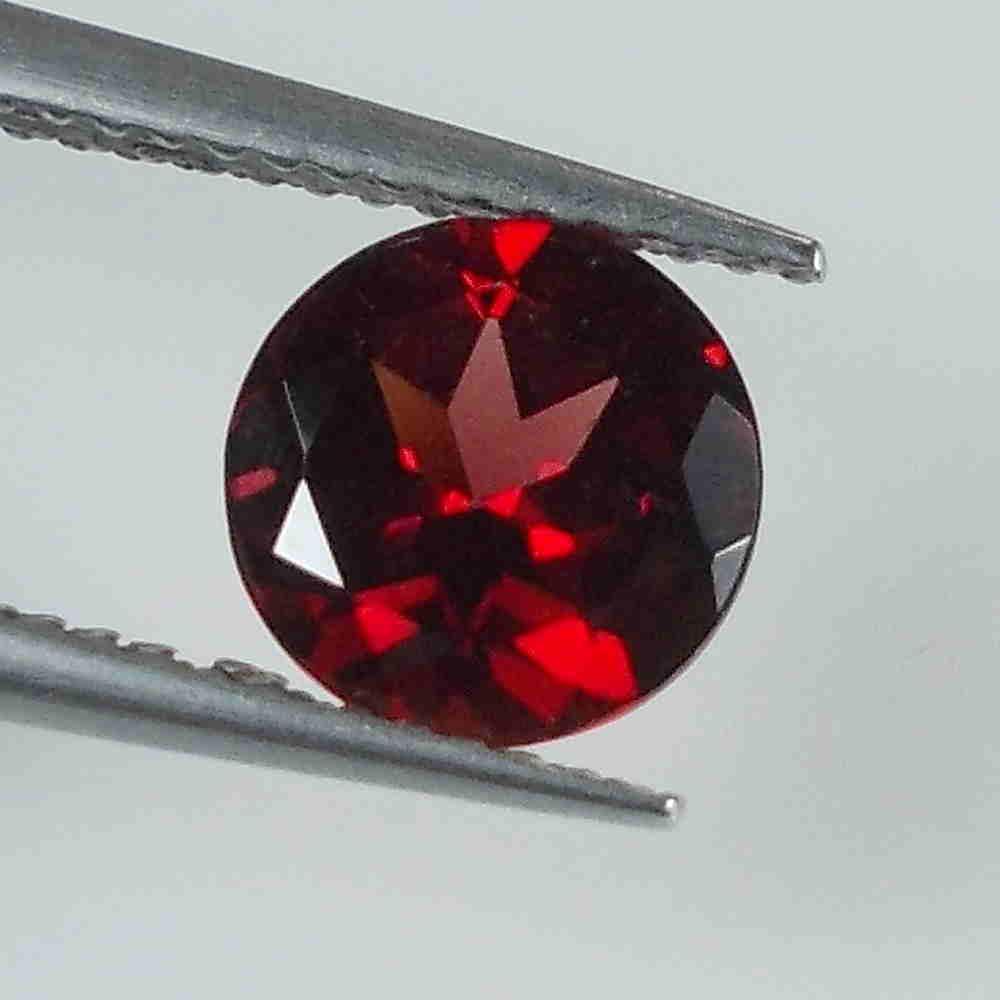 2.06 Ctw Natural Red Ruby Round Cut (1 of 2)