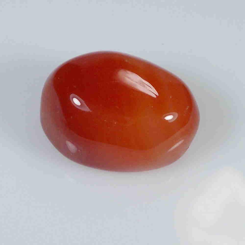 18.48 Ctw Natural Carnelian Oval Cab: No Reserve! Title: 18.48 Ctw Natural Carnelian Oval Cab Stone Clarity: Semi-Transparent Gemstone: Carnelian Carat Weight: 18.48 Dimensions: 17.70 x 13.00 x 9.90 mm Additional Information: Excellent Ov