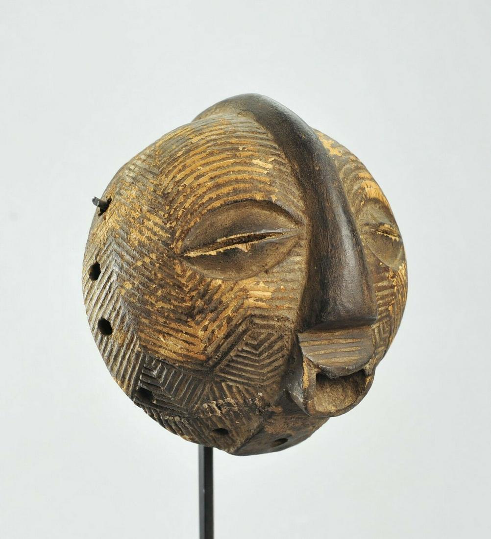 LUBA miniature Kifwebe wood Mask Baluba Congo DRC: Title: LUBA miniature Kifwebe wood Mask Baluba Congo DRC African Tribal Art 1209 Description: CONGO DRC RARE MINIATURE LUBA KIFWEBE MASK The Kifwebe masks of the Luba and Songye have many similarities