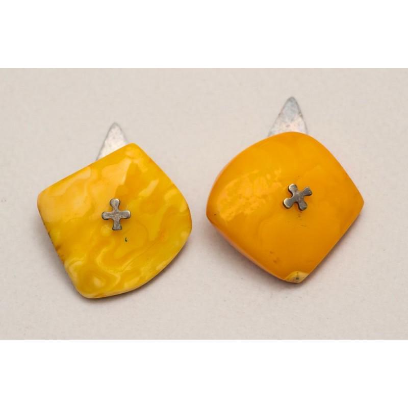 9.8 g. natural Baltic amber cufflinks, honey color (1 of 7)