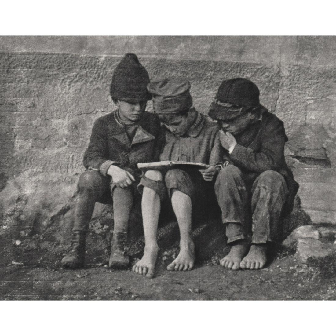ANDRE KERTESZ - Reading, Esztergom, 1915: Artist: ANDRE KERTESZ Print Title: Reading, Esztergom, 1915 Medium: Sheet-Fed Gravure Printing date: 1970's Printed in France Image size approx. 5 x 6.5 inches Andre Kertesz (1894-1985) born Kertesz A