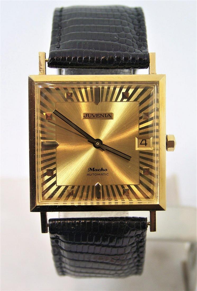 NOS 18K Gold JUVENIA MACHO Mens 25J AUTOMATIC Watch: Description New Old Stock 18K Gold JUVENIA MACHO Mens 25J AUTOMATIC Watch Ref 8902 with Sun Rays Dial This Men’s Juvenia watch is Swiss made Great present for watch collectors & enthusiasts! * Solid
