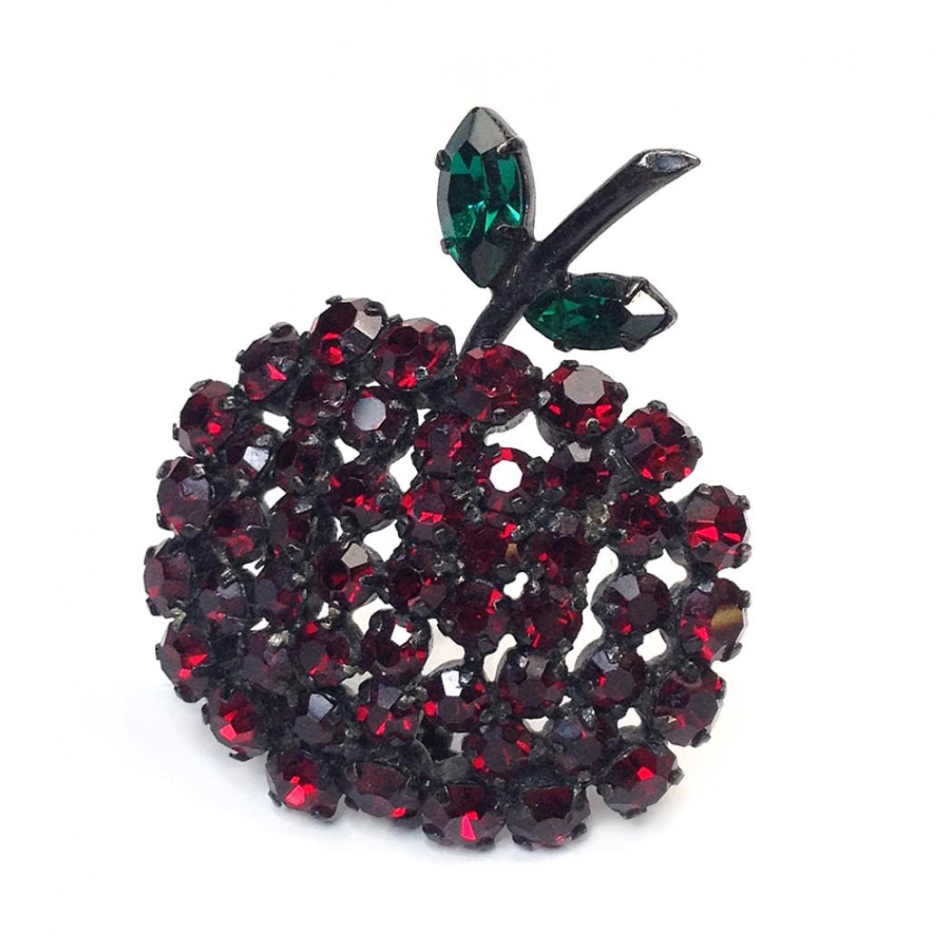 Austrian Apple Pin (1 of 3)