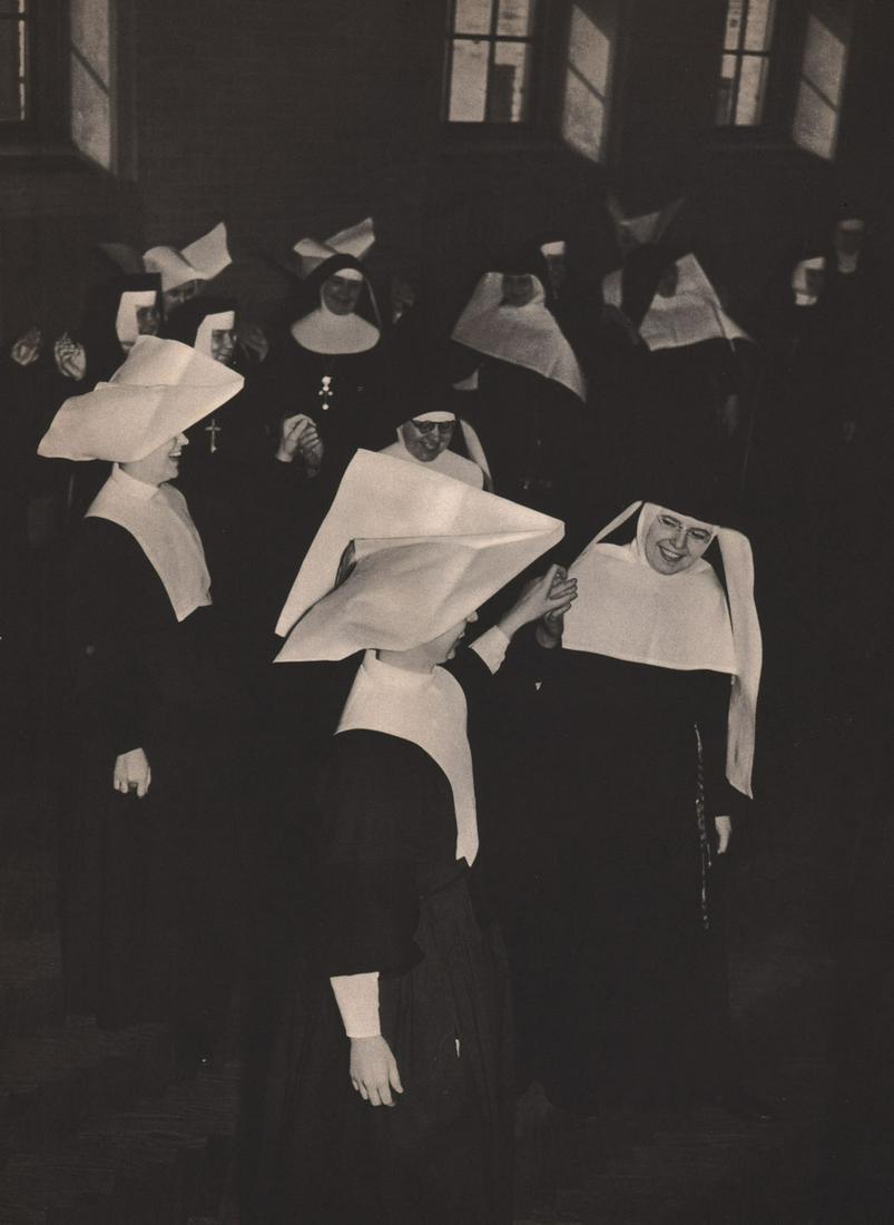 ROBERT BOYD - Dancing Nuns: Artist: ROBERT BOYD - Print Title: Dancing Nuns Printing Date: 1930’s Medium: Photoengraving Printed in: USA Image Size: approx. 11 x 8 ” Reserve: $25.00 Shipping: Domestic: Flat-rate of $15.00 to