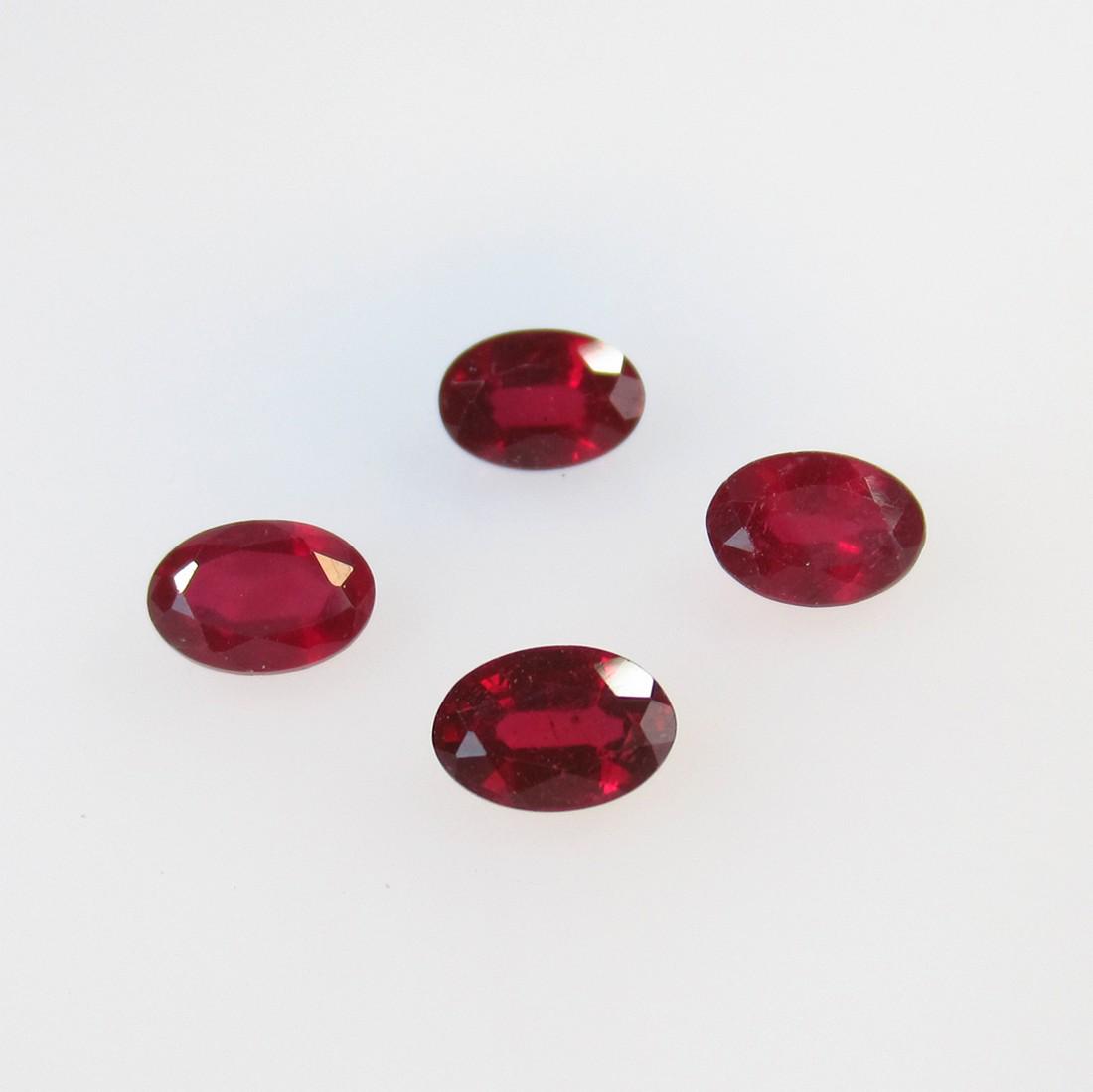 2.92 Ct Natural 4 Red Ruby Oval Set (1 of 2)